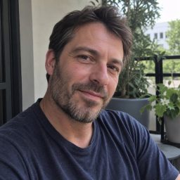 Portrait de Adrien Poulain